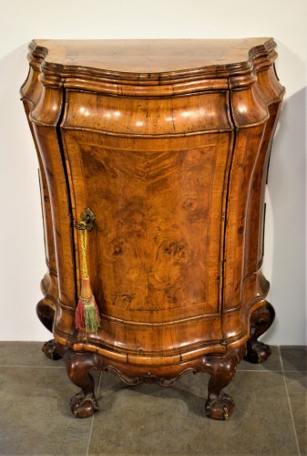 Furniture  - Pair of Venetian bedside tables, mid 18th century